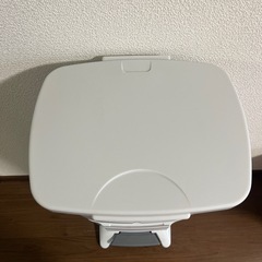 取引中ゴミ箱の画像