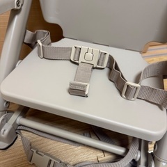 美品 KATOJI カトージ feedme ブースターチェア ミルクティー 限定　ベビーチェアの画像