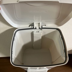 取引中ゴミ箱の画像