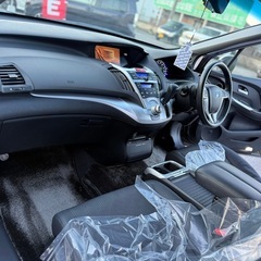 ホンダ オデッセイ アブソルートの画像