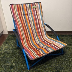 テーブル等、椅子、オブジェ等の画像