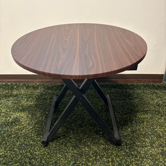 テーブル等、椅子、オブジェ等の画像