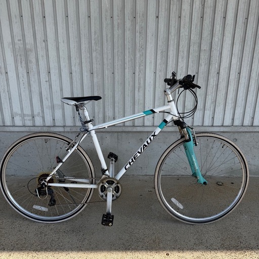 自転車　27インチ　変速21段階　クロスバイク