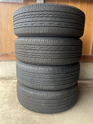 組み換え無料ノーマルタイヤ235/60R18 103H 最高なブリヂストンLX100