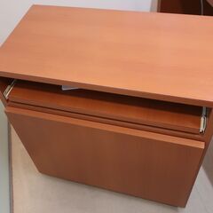 PC台　2つの画像