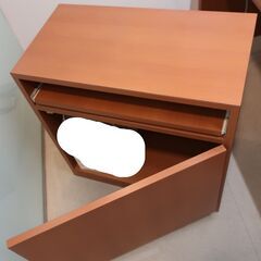 PC台　2つの画像