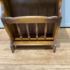 花台付きマガジンラック【町田市再生家具】　252522の画像