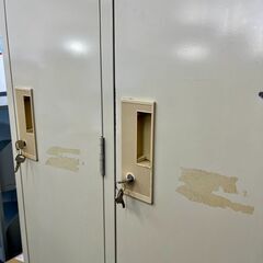 オフィスロッカー　鍵付きの画像