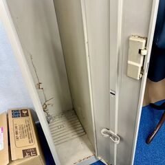 オフィスロッカー　鍵付きの画像