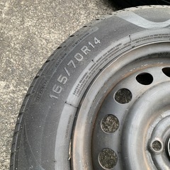 ノーマルタイヤの画像