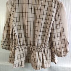 美品　スクエアネックブラウス　チェック柄　七分袖の画像