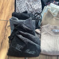 レディース　洋服　まとめ売り　38点　ELLE セシル　H&M コムサ　など　の画像