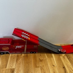 （お取引者様決定）カーズ マックキャリー＆プルバック カースタントレース プレイセットの画像