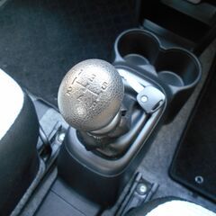 🌟総額39.8万円‼️☆5速ミッション☆走行42300km☆キーレス付キー☆純正オーディオ☆マツダ キャロルの画像