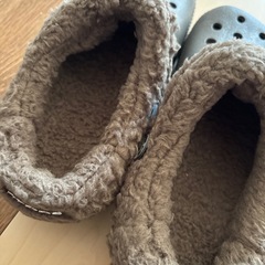 ①クロックスの画像