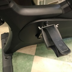 ジャングルジャングル貝塚店　　フィットネススピンバイク　エアロバイク　バルクス　健康器具　黒　ダイヤル調整　タブレットホルダー付き　中古　リユース　貝塚市　二色浜の画像