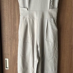 新品、未使用　パンツドレス グレーの画像