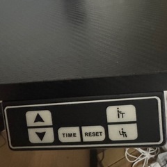 電動スタンディングデスク ブラック　座〜椅子〜立ちまで可能の画像