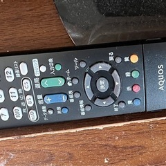 無料　SHARP 液晶テレビ　ソファー　の画像