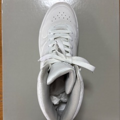 【新品未使用】ハイカットスニーカーの画像