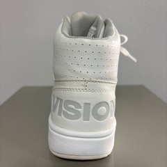 【新品未使用】ハイカットスニーカーの画像