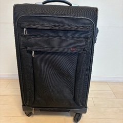 スーツケースの画像