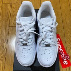 新品Supreme × Nike Air Force 1 Low "White"   24.5cmの画像