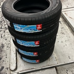 215/60R16 95H ヨコハマ RV-03 RV03 ブルーアース RV BlueEarth YOKOHAMA サマータイヤ4本　ホイール持ち込み引取の場合組み込み無料の画像