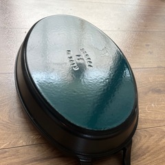 staub ストウブ 「 オーバル スタッカブル ディッシュ ブラック 32cmの画像