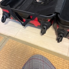 スーツケースの画像