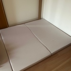 日本製　三つ折りセミダブルマットレスの画像