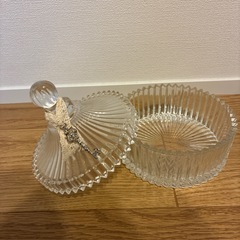 ガラス製　小物入れの画像