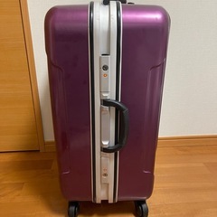 キャリーケースの画像