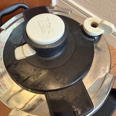 T-fal ティファール 圧力鍋の画像