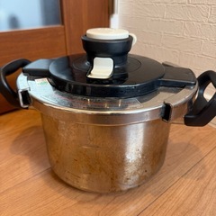 T-fal ティファール 圧力鍋の画像