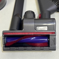 ダイソン v10 豊富なアタッチメント付き コードレス掃除機の画像