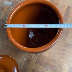 蓋付きかめの画像