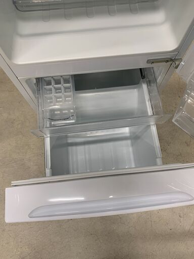 ＼家具＊家電のお店／【ｼﾞｬﾝｸﾞﾙｼﾞｬﾝｸﾞﾙ石川金沢店】 冷蔵庫 ヤマダ YRZ-F15J 2022年製