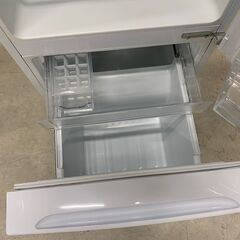 ＼家具＊家電のお店／【ｼﾞｬﾝｸﾞﾙｼﾞｬﾝｸﾞﾙ石川金沢店】 冷蔵庫 ヤマダ YRZ-F15J 2022年製の画像