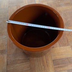 蓋付きかめの画像