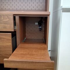 ★リユースのサカイつくば店★TK7513 東馬 食器棚 ブラウン H185×D45×W105 クリーニング済みの画像