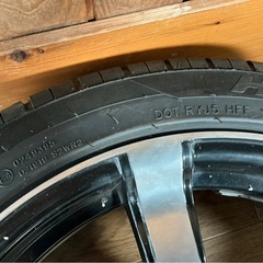 215/45R17 4本セットの画像