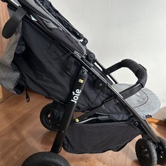 joie チャイルドシート　ベビーカー　セットの画像