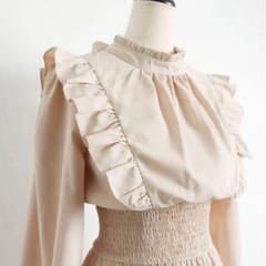 tocco closet ベージュ プリーツワンピース 新品
の画像