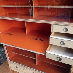 昭和 レトロ 食器棚 ポップ オレンジ ヴィンテージ ガラス戸 アンティーク 当時物 現状品 併売の画像