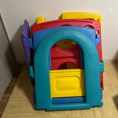 室内大型滑り台カンガルークライマーの画像