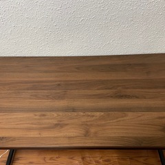 机、椅子セットの画像