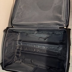 サムソナイトスーツケースの画像