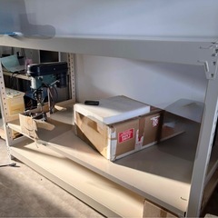 業務用スチールラックの画像