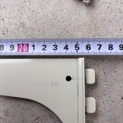 棚柱と棚受けの画像